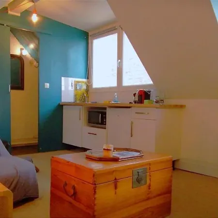 Apartment Nice Studio With Sea View In